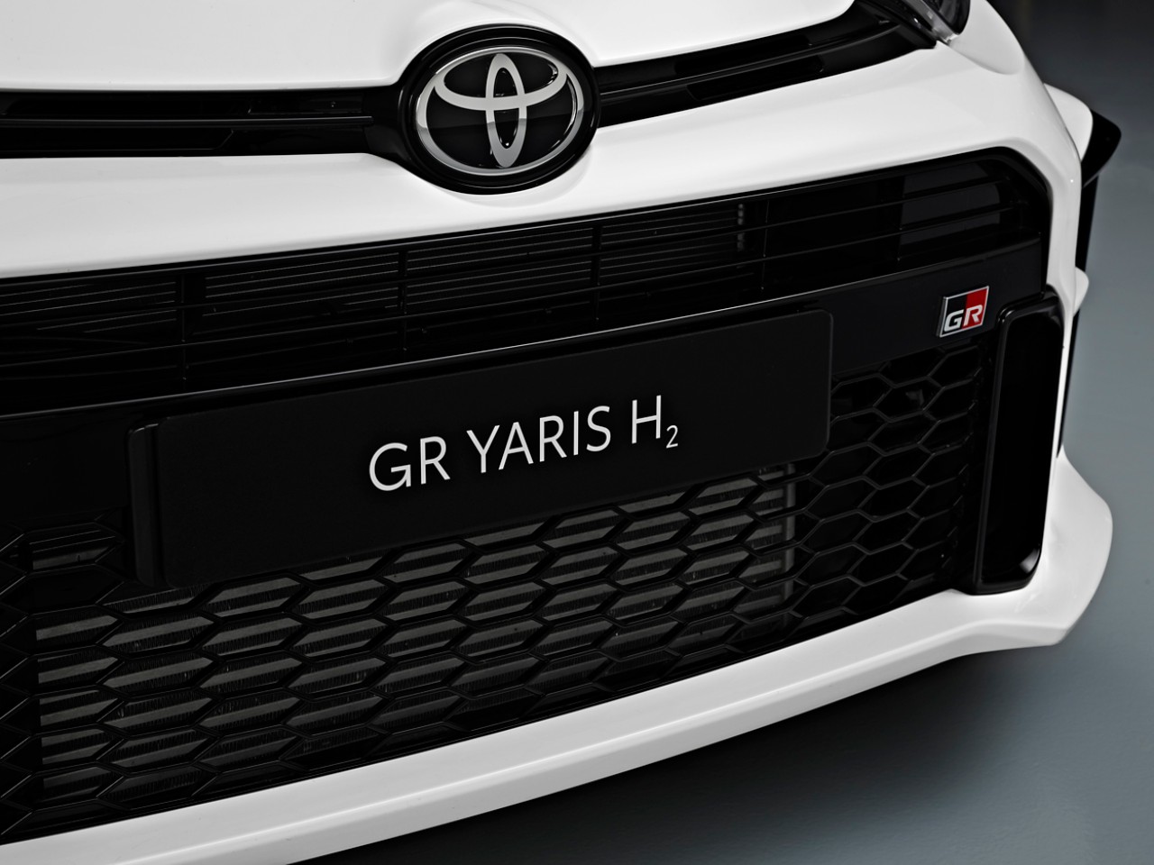 gr yaris h2