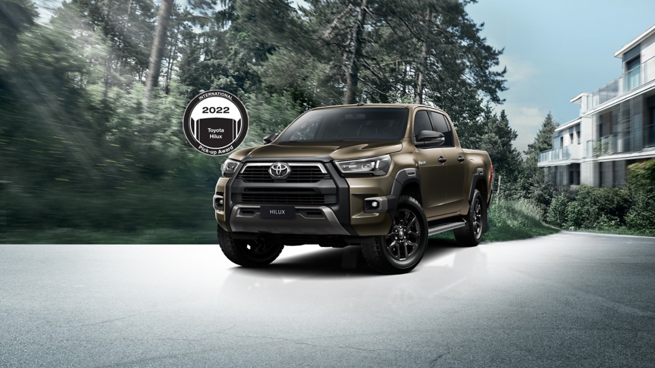 Spotlight_1600x900_AUTUMN_WINTER_Hilux