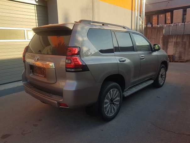 land cruiser